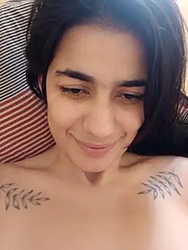 Mamamiabr online show from March 3, 7:09 pm