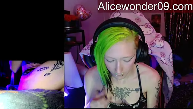 alicewonder09 online show from March 4, 7:26 am