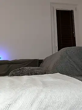 Viola sweet honey online show from April 3, 7:34 pm