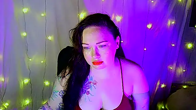 Victoria Marks online show from November 5, 6:02 pm