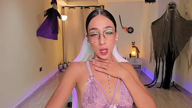 carleee winter online show from October 16, 1:30 am