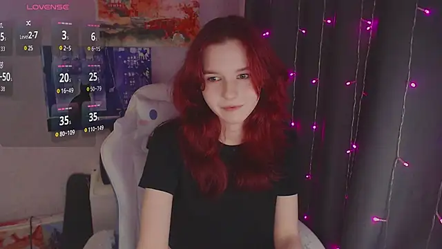 mslilunicorn online show from May 26, 6:29 pm