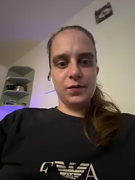 Chantalee online show from March 8, 6:28 am