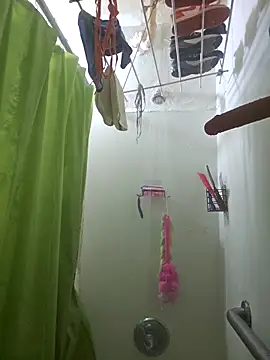 Snowbunnycake 131 online show from October 16, 8:17 am