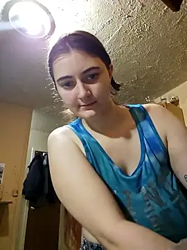 Snowbunnycake 131 online show from October 18, 6:27 am