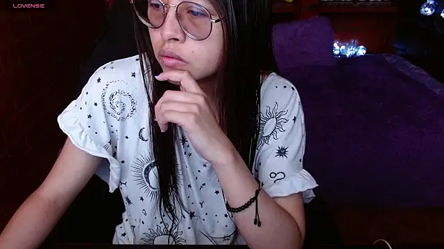 MidoriQuiinn online show from June 2, 3:57 pm