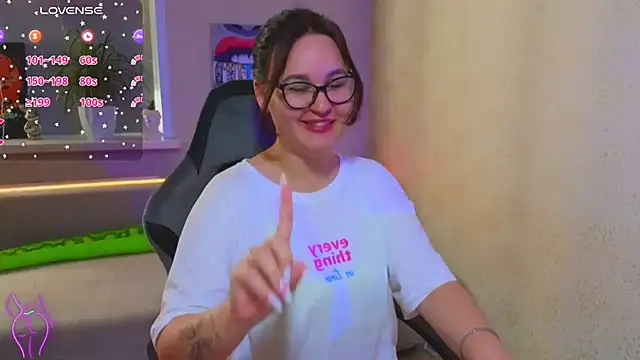 EsterLogan online show from September 13, 1:19 pm