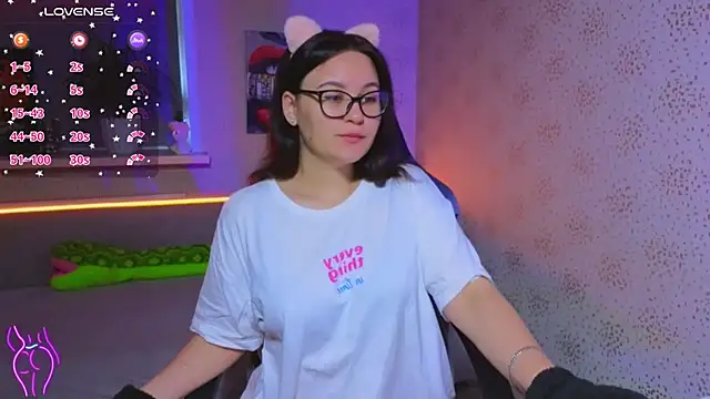 EsterLogan online show from September 27, 1:29 pm