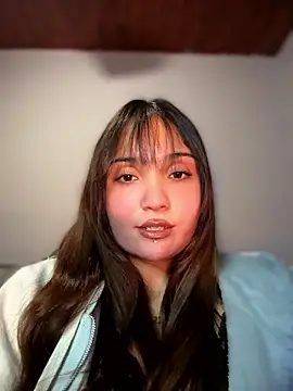 LunaXuan online show from August 8, 2:52 am