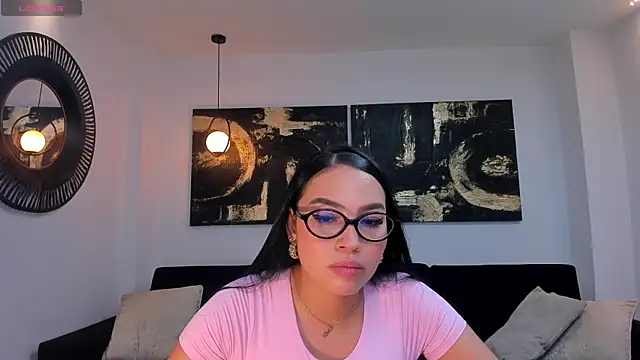 MollyJones  online show from June 16, 7:15 pm