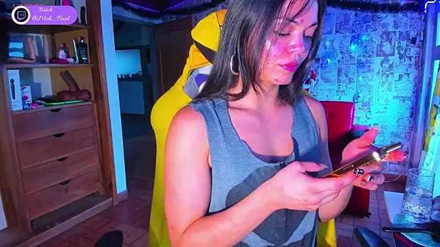 Meli Pixel online show from December 19, 8:34 pm