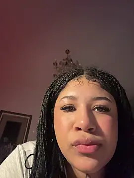 IamSashaLuv online show from April 9, 10:48 pm