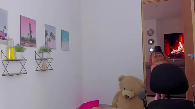 Emma lean online show from November 25, 2:19 pm