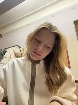 MaryHiggins online show from February 4, 1:47 pm