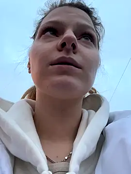 MaryHiggins online show from October 28, 2:12 pm