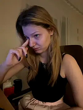 MaryHiggins online show from November 23, 4:08 pm