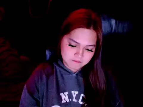Lianneeeeee1 online show from June 13, 11:51 am