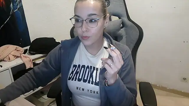 bekka   online show from February 18, 8:30 pm