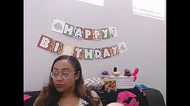 RylHoneyy online show from March 5, 8:26 pm