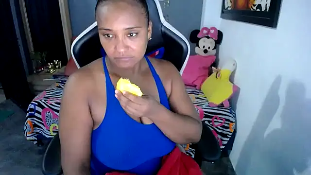 marysol83 online show from March 26, 12:35 am