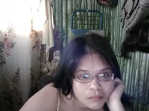 abiemayhottiey online show from September 10, 7:30 am