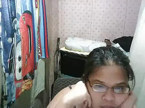 abiemayhottiey online show from November 3, 6:17 am