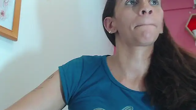 Amber Moore online show from October 7, 12:37 am