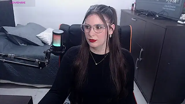 xxbbtaa online show from June 6, 1:45 am