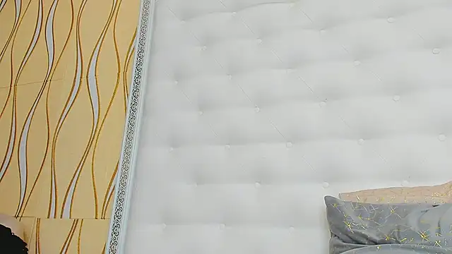 karissia online show from September 10, 6:02 am