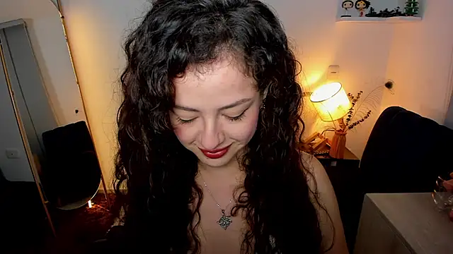 Cassandra Caiin online show from April 5, 10:47 am