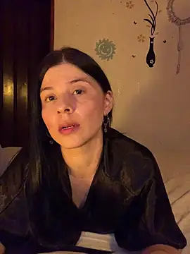 Estefani 32 online show from March 16, 1:19 am