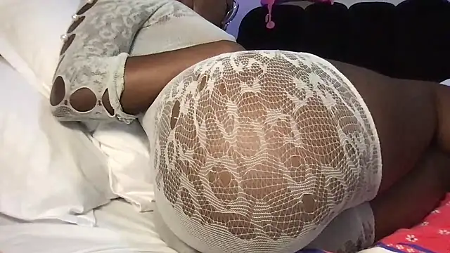 choco petite online show from March 9, 4:15 am