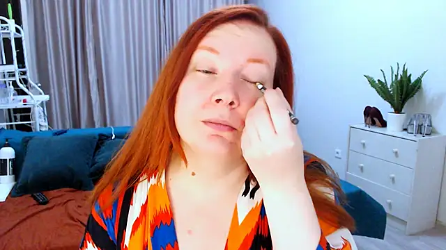 GoddessLara online show from October 14, 12:08 pm