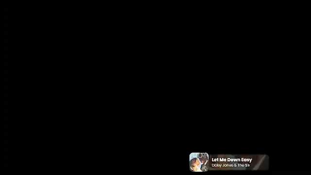 feluriana online show from May 17, 10:09 pm