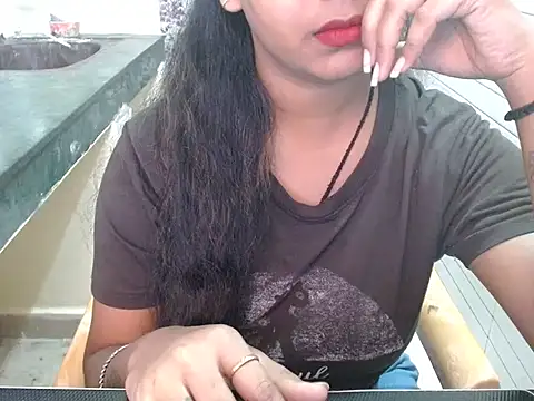 LovingPihu online show from October 13, 6:16 am