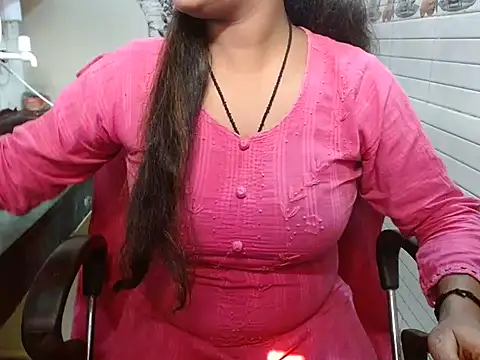 LovingPihu online show from October 19, 7:10 am