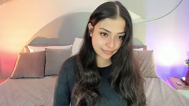 Nicolle W online show from November 12, 11:52 am