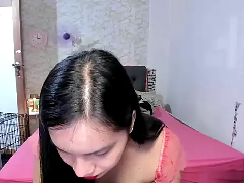 Hebefemme online show from September 29, 6:57 pm