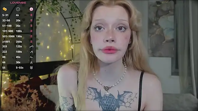 boobsybootie online show from April 15, 8:42 pm