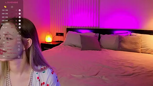 elinanortas online show from February 3, 6:40 am