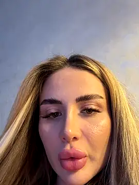 AshleySinn online show from October 7, 8:24 pm