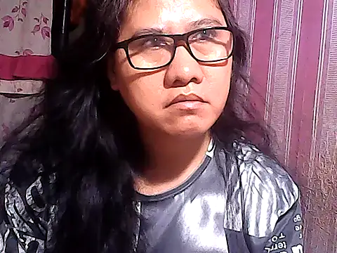 sweetsosie18 online show from November 11, 7:11 pm