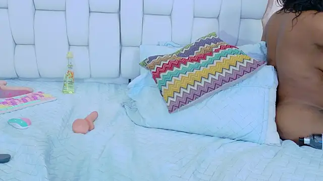 colombiamommy online show from October 12, 1:35 pm