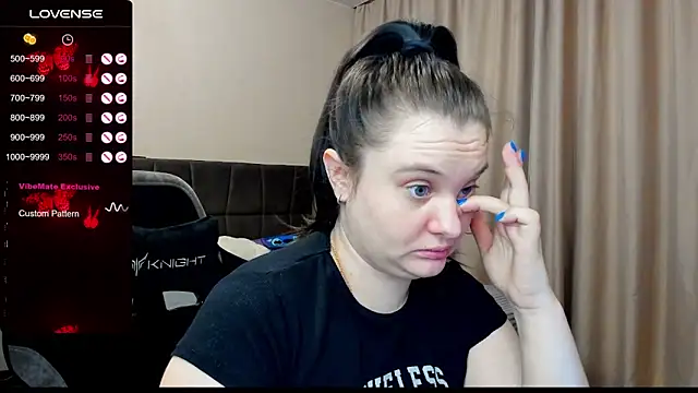 AlanaBrox online show from December 18, 2:38 am