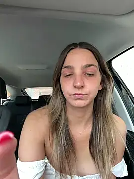 DoriDeluxe66 online show from July 21, 1:01 pm