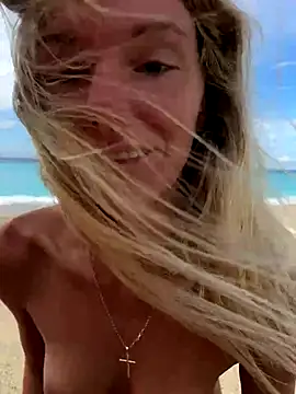 neighbours love online show from November 1, 10:52 am