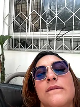 Emiily W online show from December 16, 4:13 pm