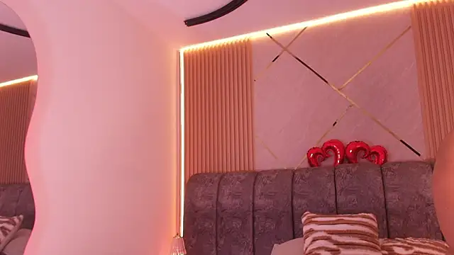 naia blessed online show from February 26, 7:35 pm