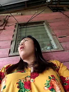 Ugly Filipina online show from September 19, 8:24 am