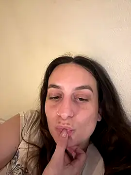 indierotic online show from October 15, 3:42 am